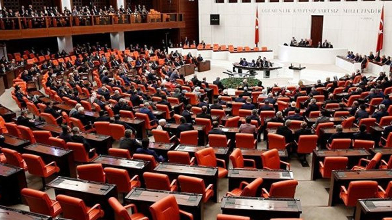 "Muhalefet tezkereye destek vermese miydi?"