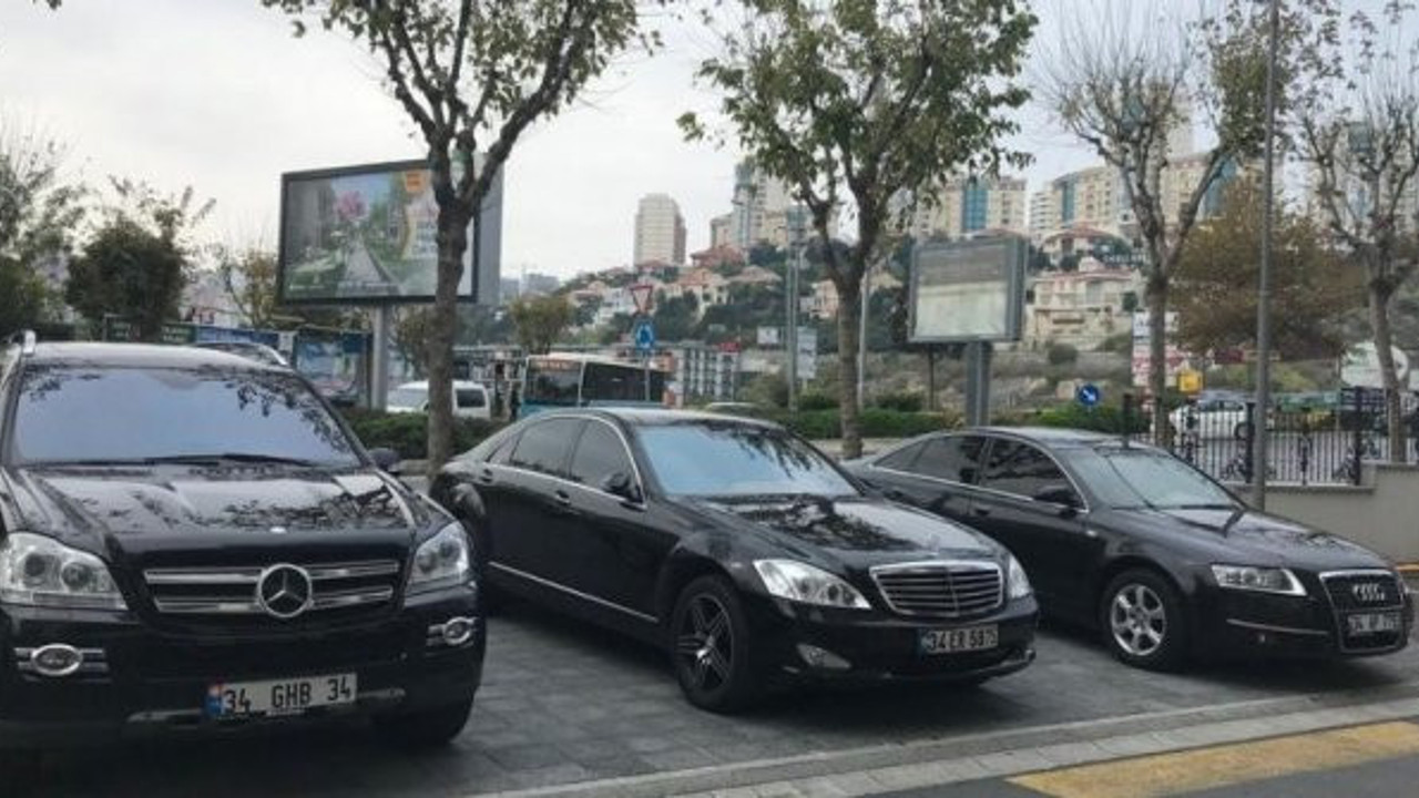 3 lüks araç müzayede ile satıldı!