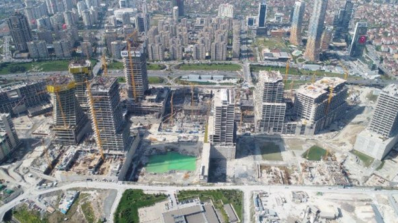 Emlak Konut GYO'dan 3.7 milyar TL'lik sözleşme