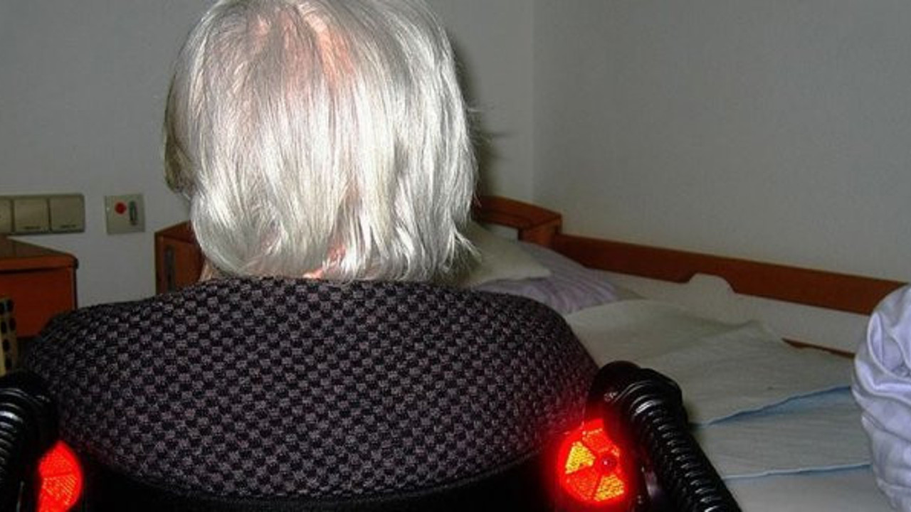 Araştırmalara göre okuma bilmemek demans riskini artırıyor