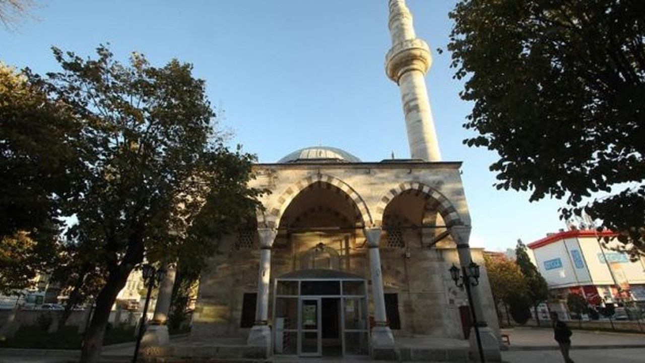 480 yıllık Ayaspaşa Cami ihtişamını koruyor!