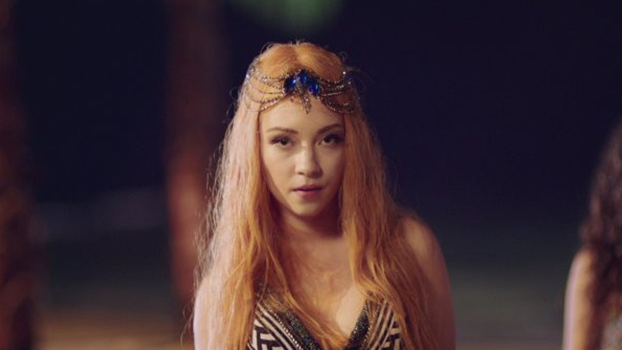 Ece Seçkin şarkısı Charlie'nin Melekleri'nde yer aldı