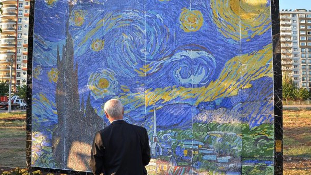 'Yıldızlı geceye' mozaikli yorum!