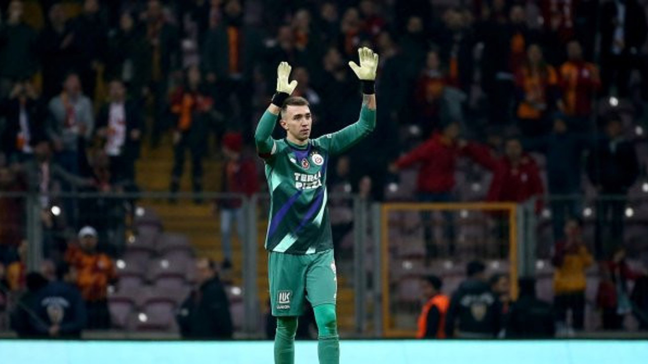 Muslera, Galatasaray'ı sırtlıyor