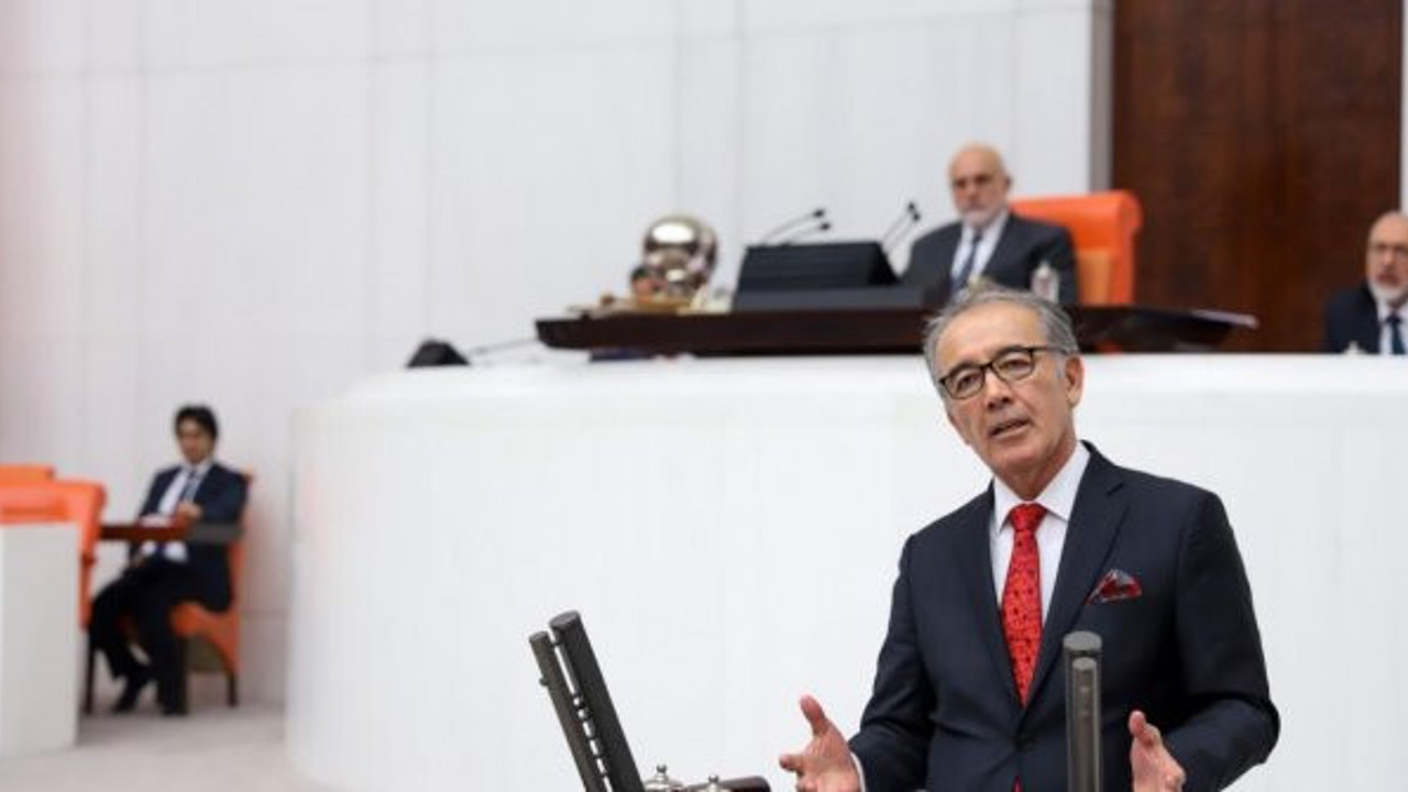 Ahat Andican: Erdoğan’ın Atatürk’le sorunları var