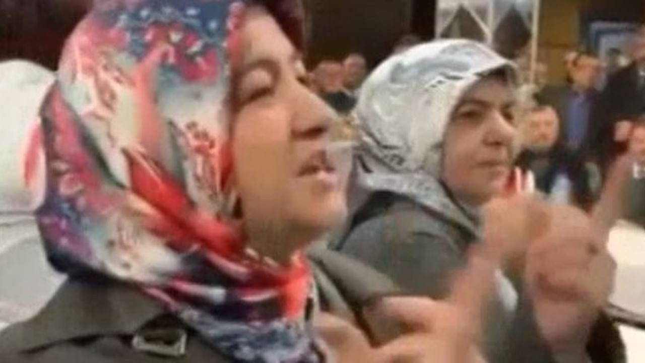 "Her şeyimizi çaldınız kimliğimizi de mi çaldınız?"