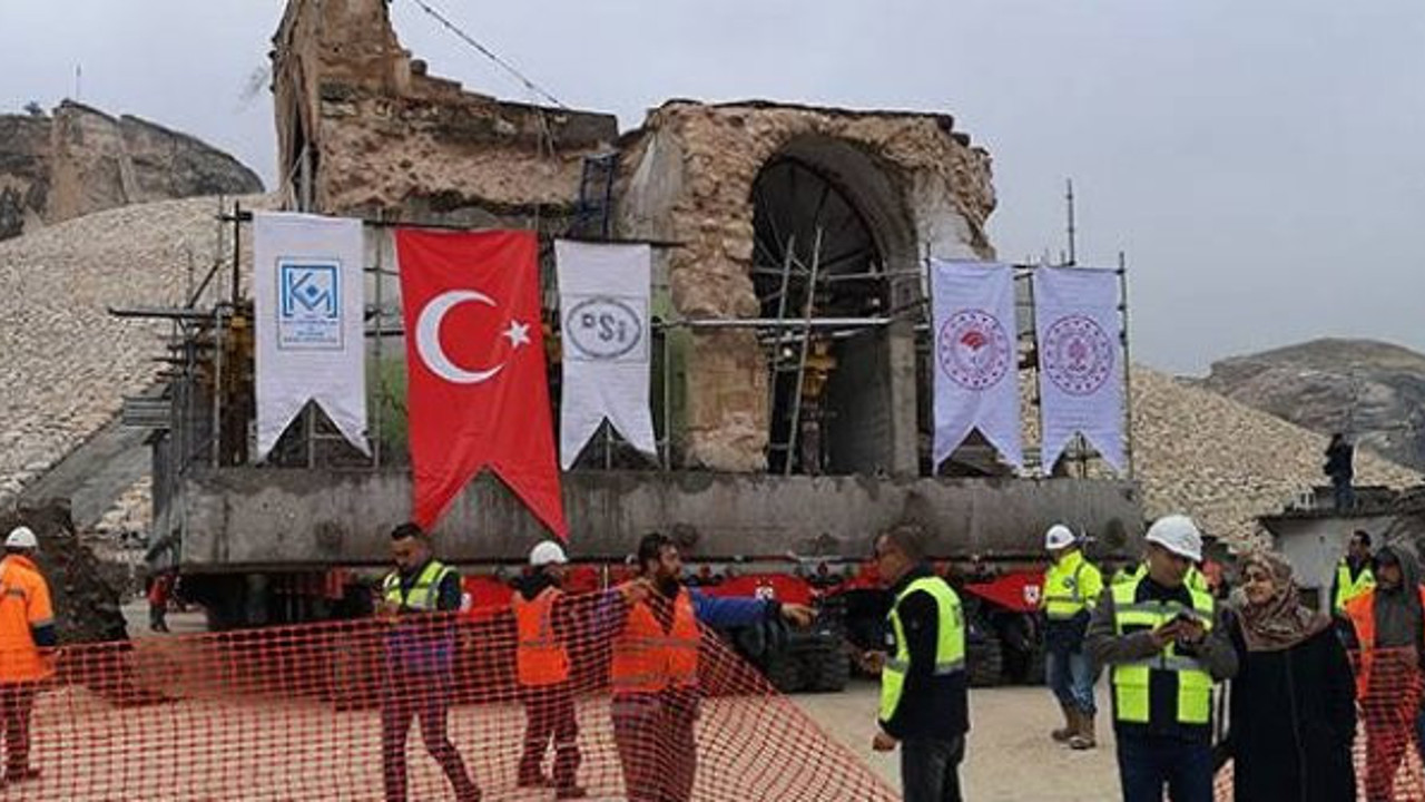 Hasankeyf'teki son eser böyle taşınıyor