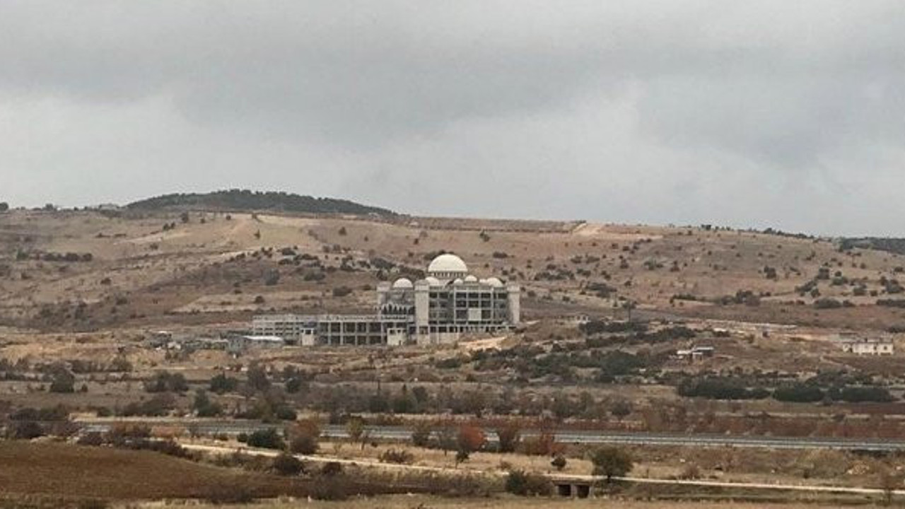 Suriyeli tarikat Türkiye'de külliye yaptırıyor!