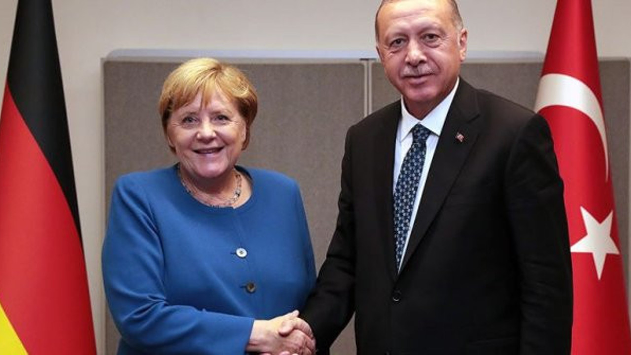 Erdoğan ile Merkel Libya ve Suriye'yi görüştü