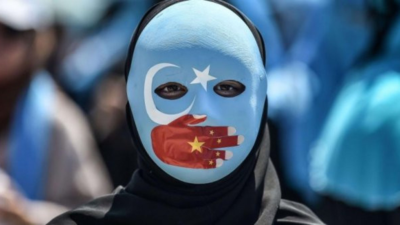 AKP iktidarına Doğu Türkistan eleştirisi