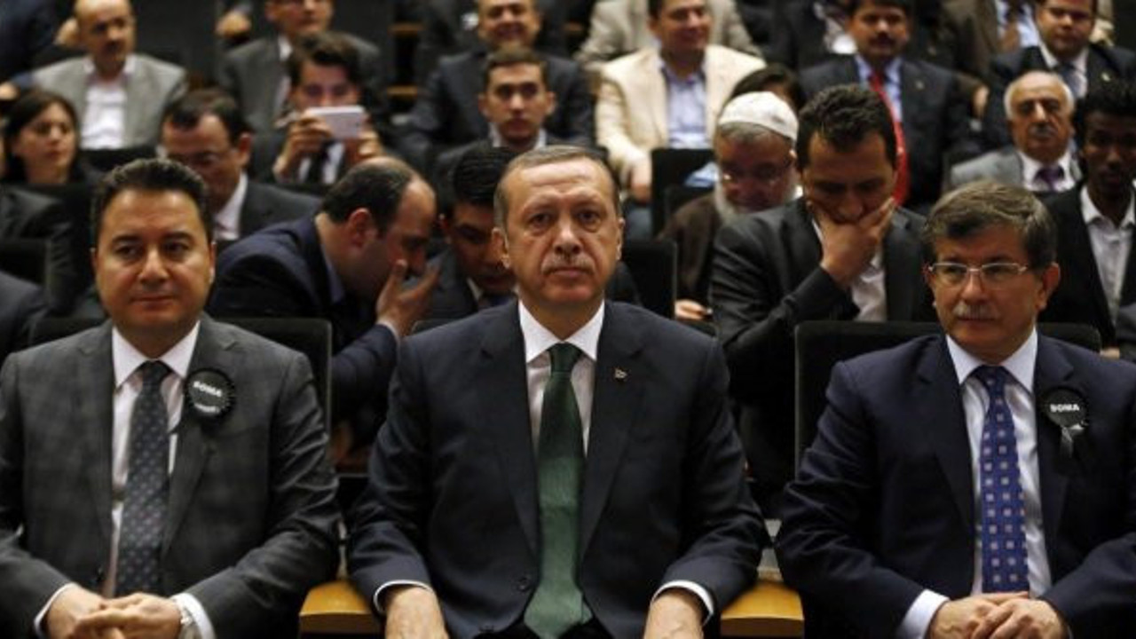 İbrahim Kiras: "AKP'deki erime yeni partilerle ilgili değil"