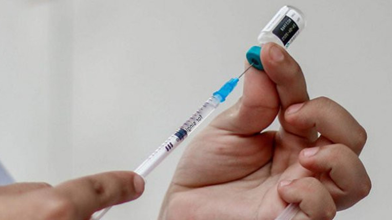 Grip aşıları karaborsaya düştü