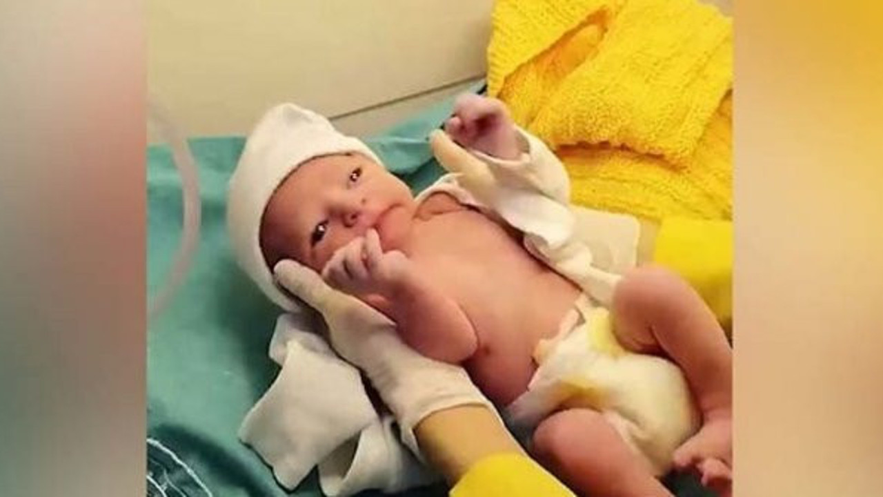 Elazığ'daki depreme doğum anında yakalandılar