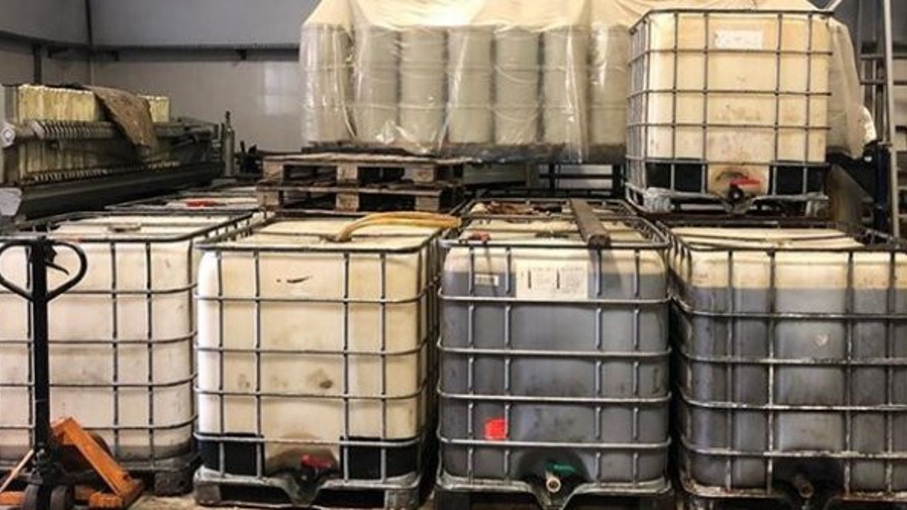 İstanbul'da 77 bin litre kaçak akaryakıt ele geçirildi