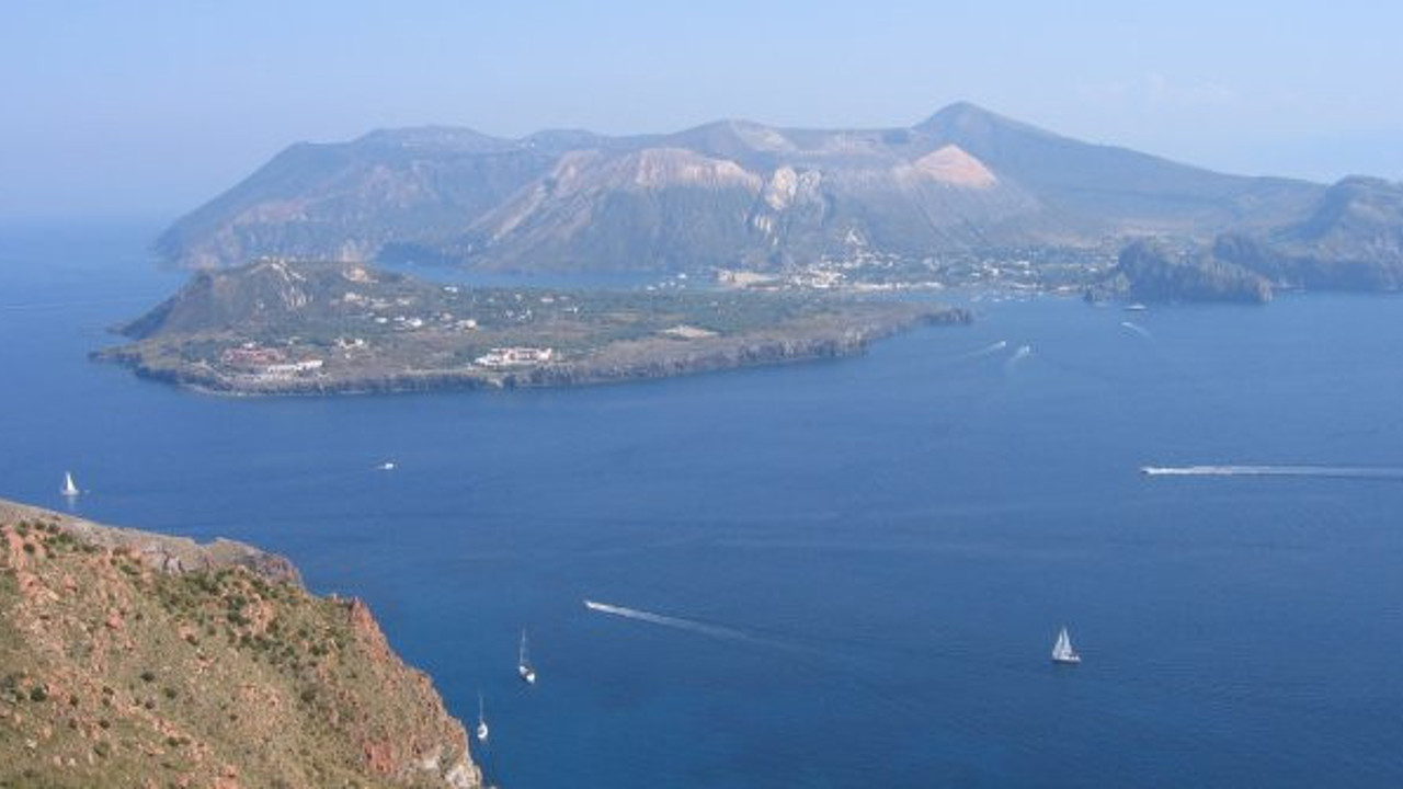 Alper Sunaçoğlu: “Füzelerin yönü Türkiye'ye dönük"