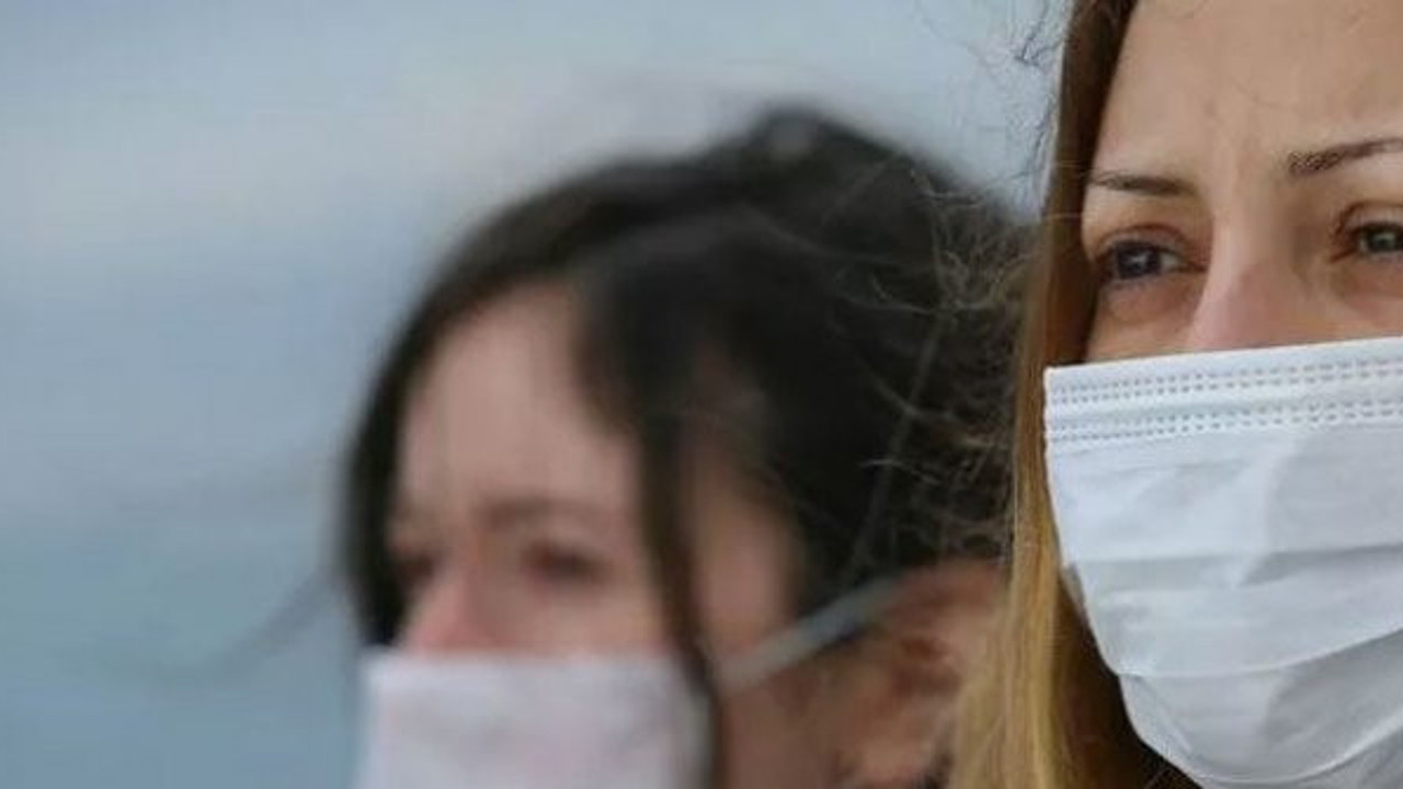 Uzmanlar uyarıyor: "Maskenizi 2 saatte bir değiştirin"