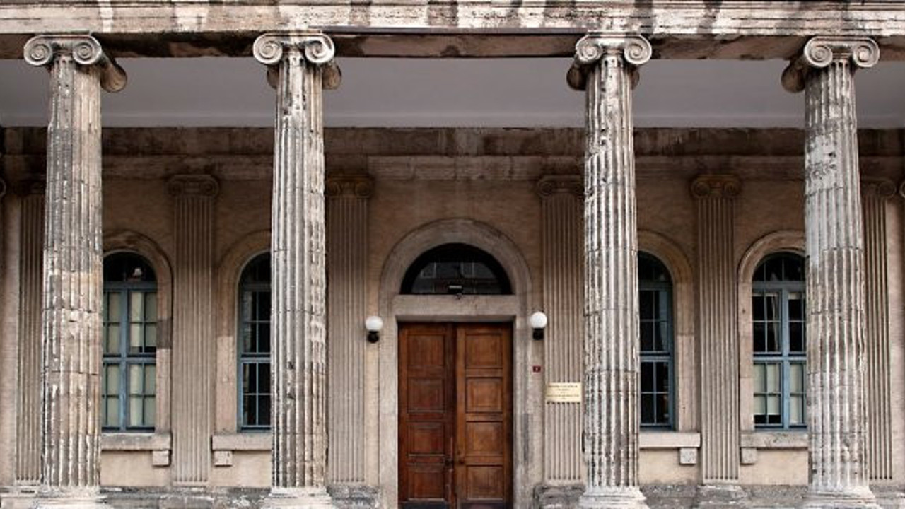 İTÜ'de öğretim görevlisi intihar etti