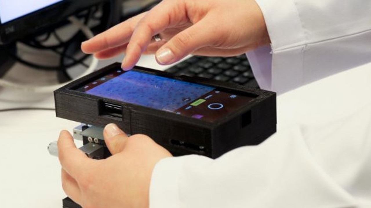 Türk bilim insanlarından taşınabilir mikroskop!