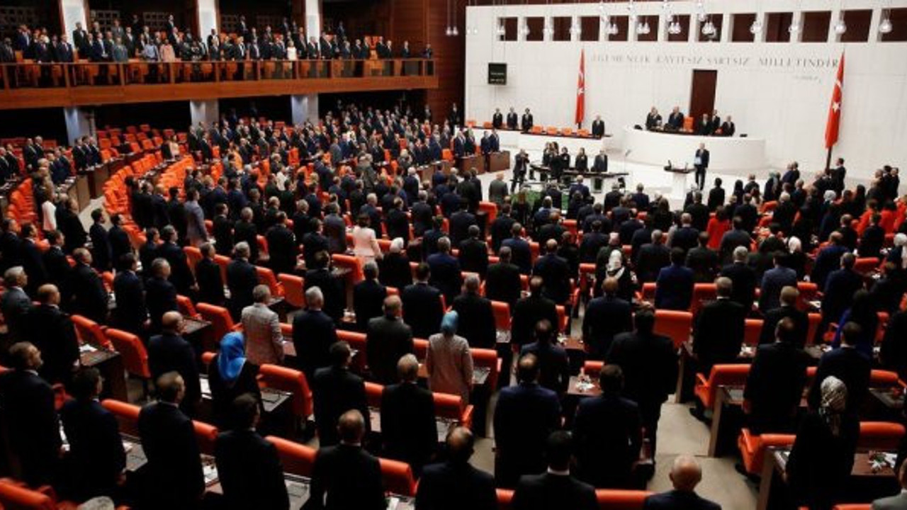 Sağlık ve Ticaret Bakanlığına coronavirüs sorusu