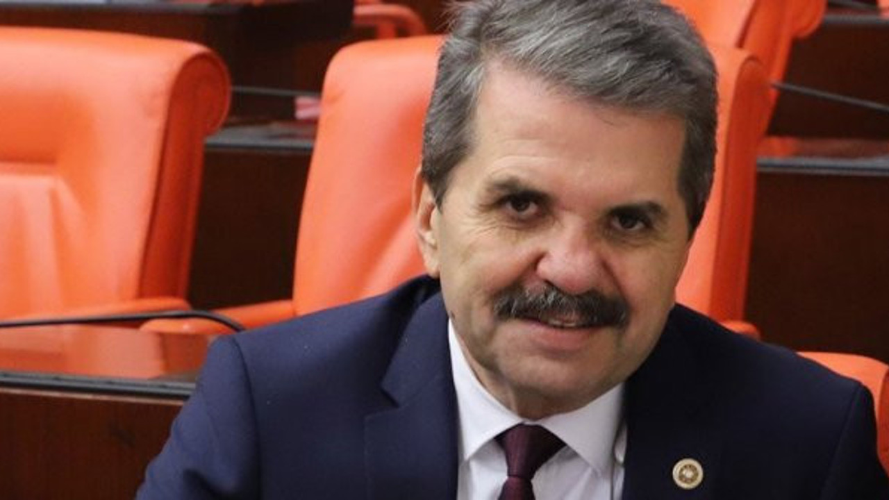 Tarih dersi seçmeli mi oluyor?