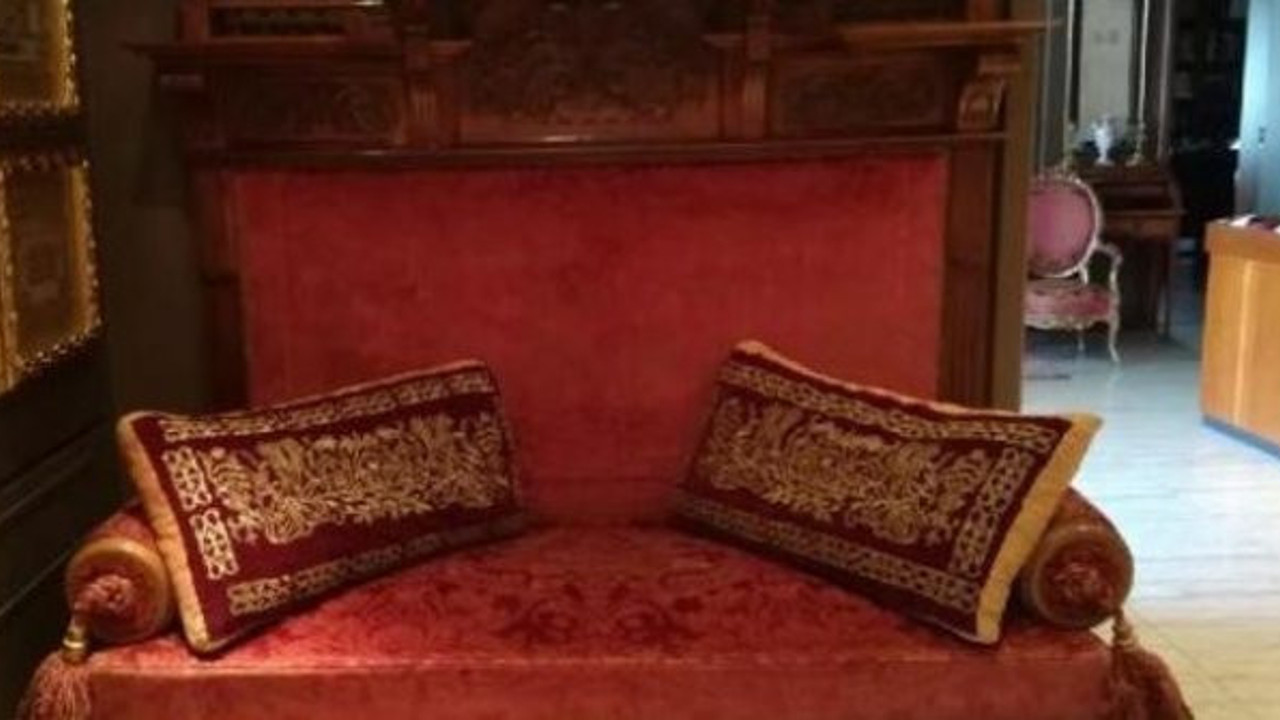 100 bin liraya satılacaktı.. Taht II. Abdülhamid'e ait değil!