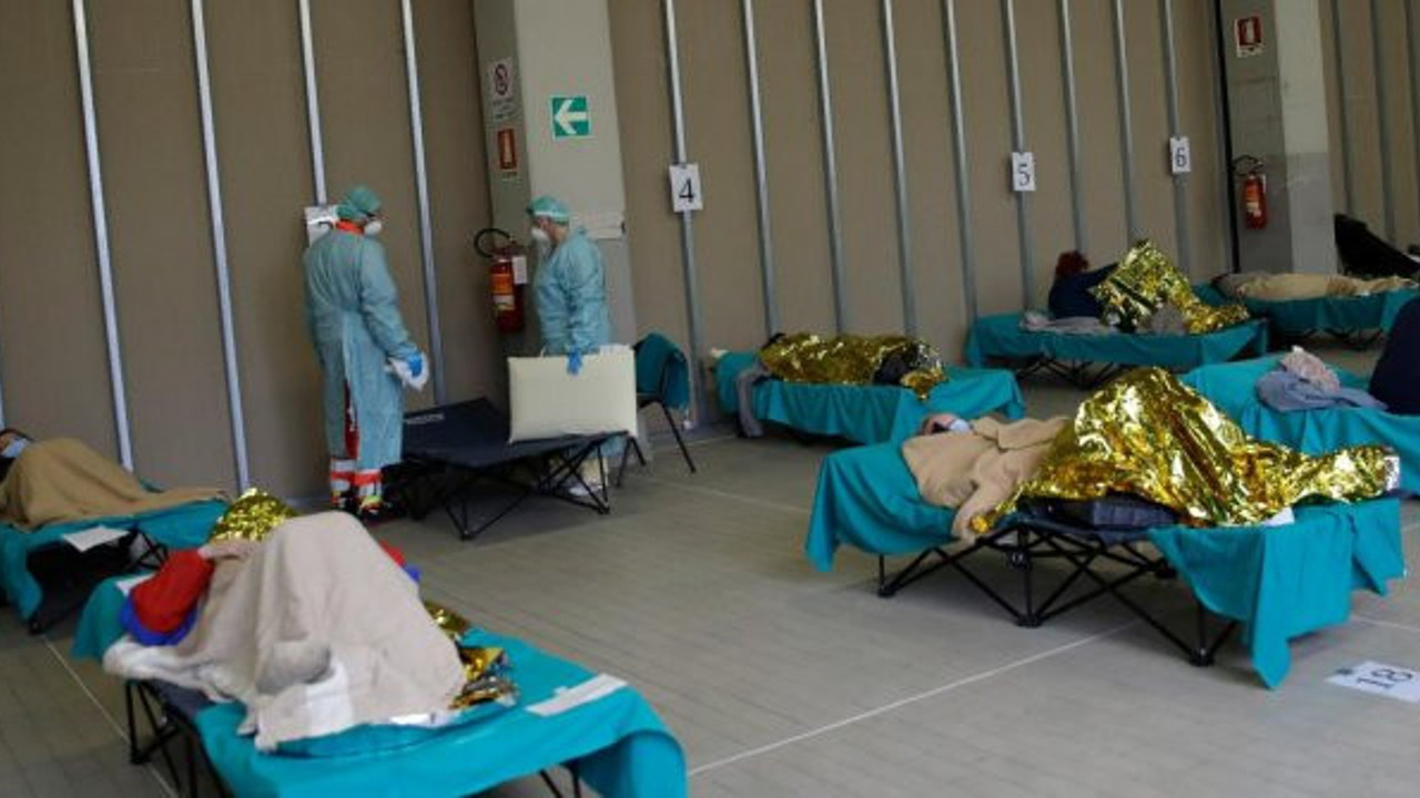 Koronavirüste korkutan gelişme: 40'lı yaşlara kadar indi!