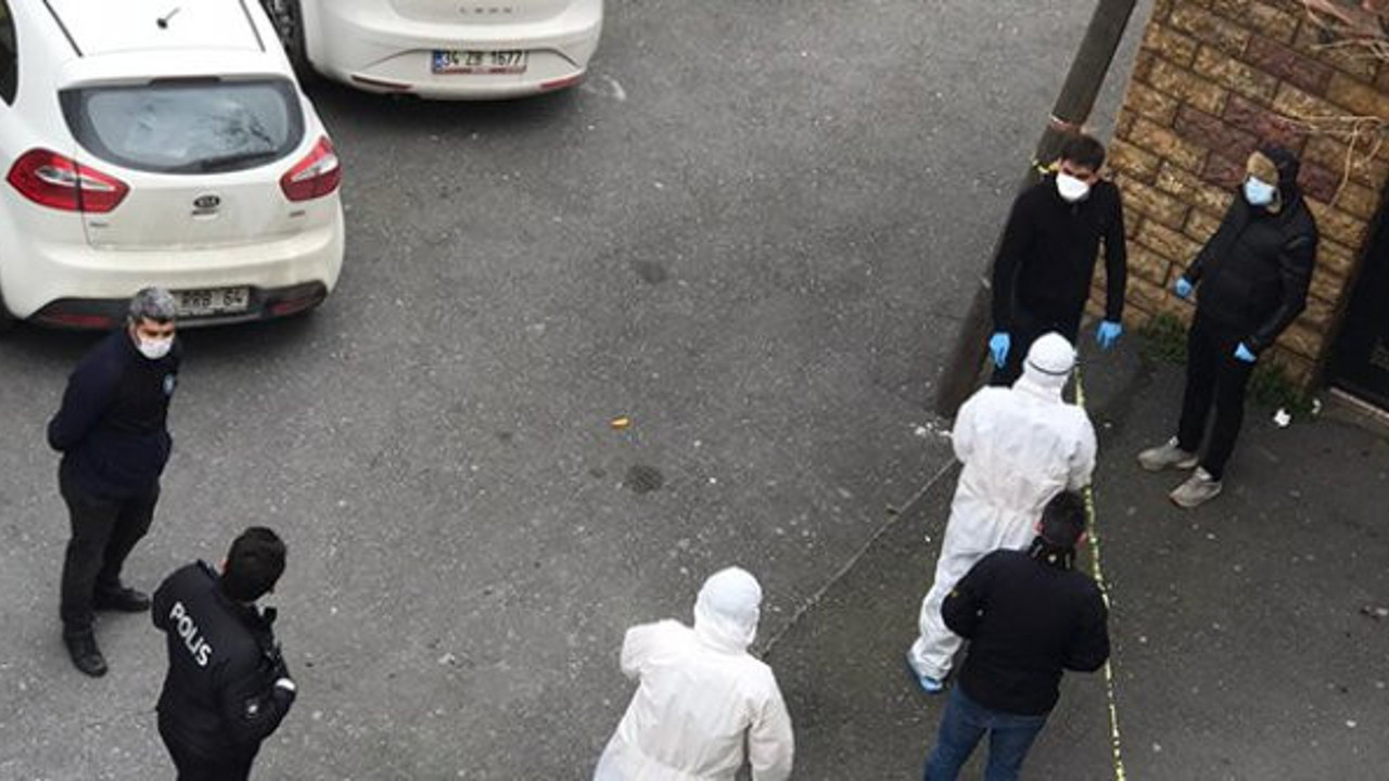 Esra Elönü’nün babası Umre dönüşü hayatını kaybetti