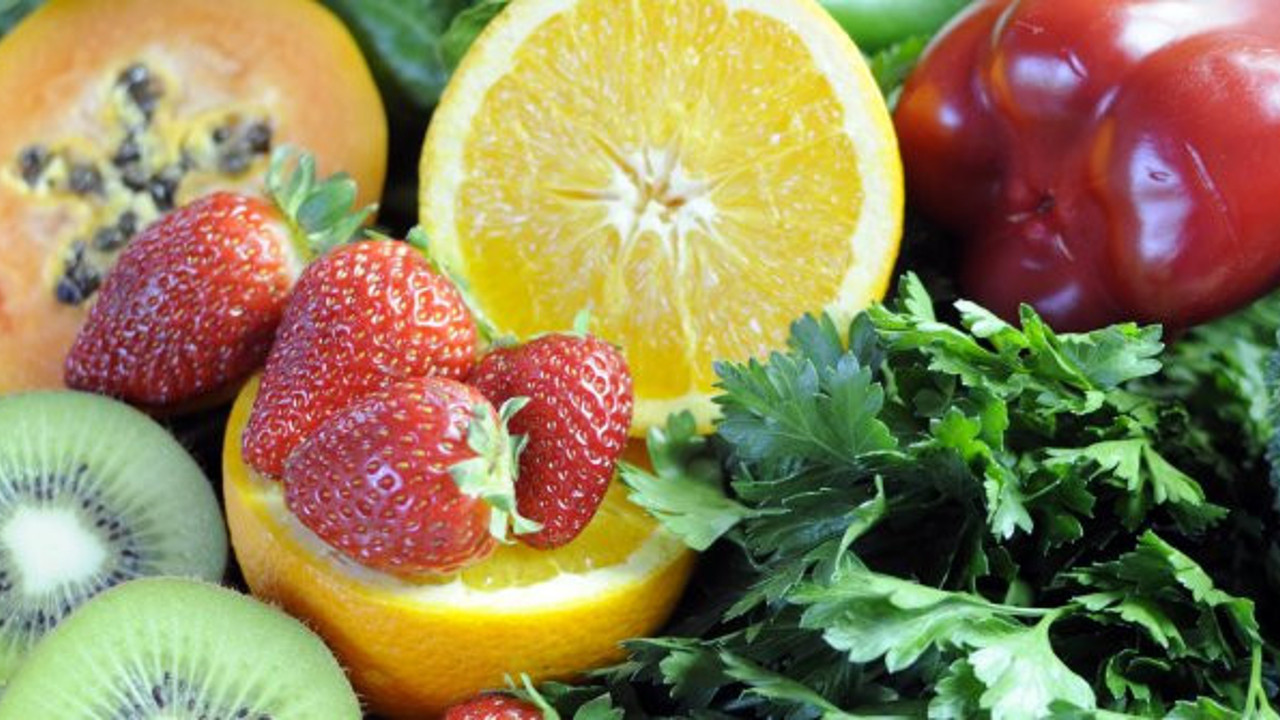 Korona virüsten korunmak için aşırı tüketilen C vitamini, mesaneye zarar veriyor