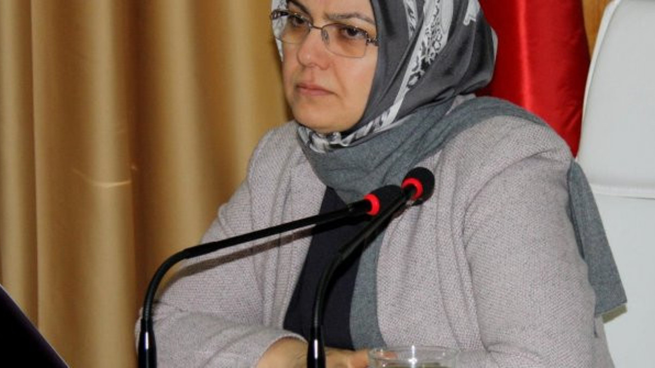 AKP'li Yeni Şafak yazarı Ayşe Böhürler 1.5 milyon TL'ye yakın ihale almış