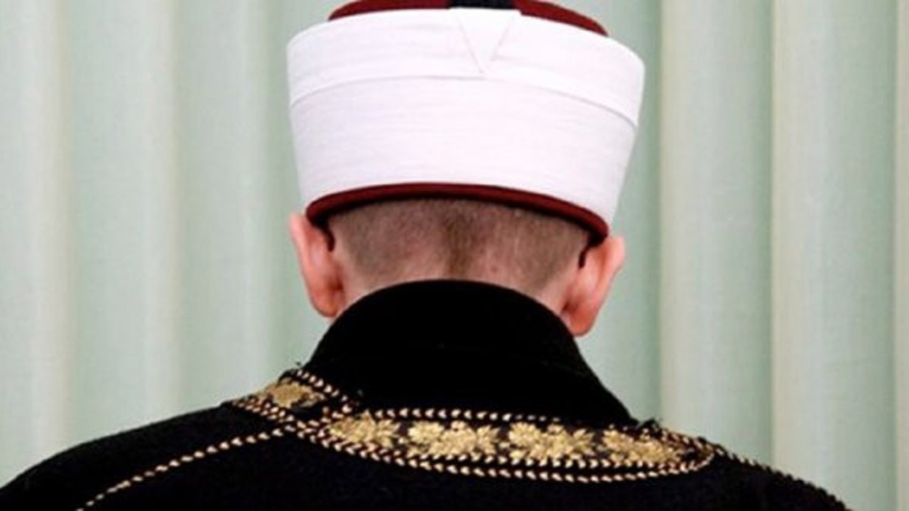 "Pamuk yerine rakı şişesi" paylaşımı yapan imam Fettah K.’ya ceza verildi