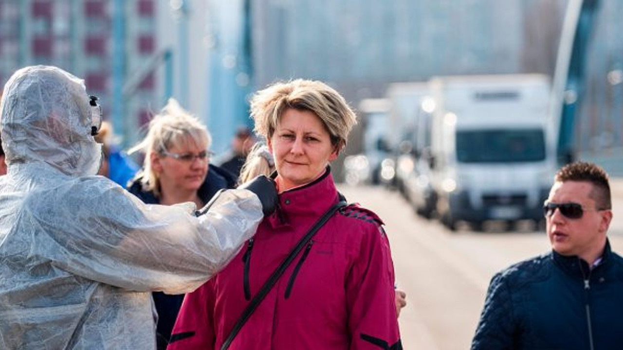 Almanya'da korona virüs tedbirlerinin gevşetilmesi tartışılıyor