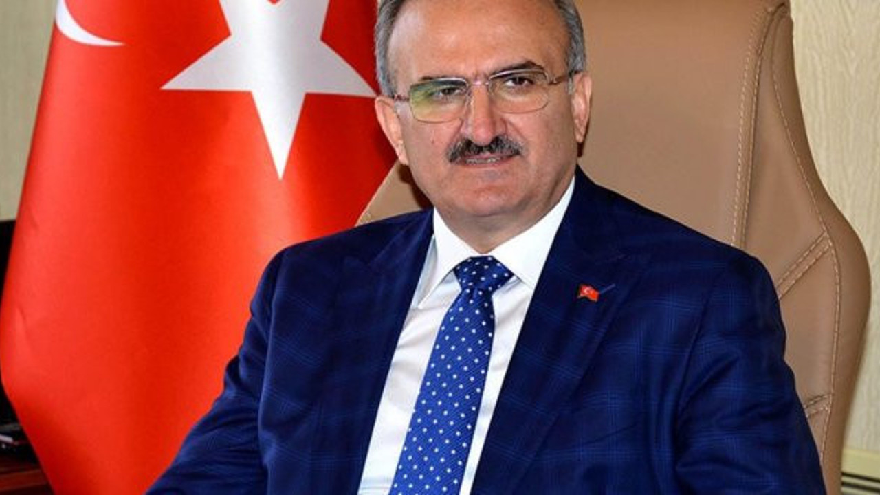 Antalya Valisi'nden vatandaşa tepki çeken cevap: "Seni kimliksiz yumurta kafa!"