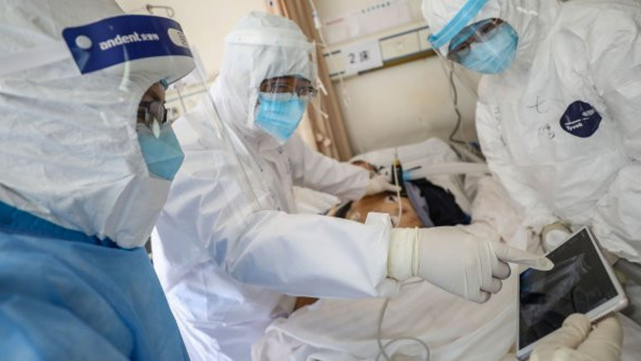 Koronanın yeni belirtisi: Ayak parmaklarınızdan belli olabilir