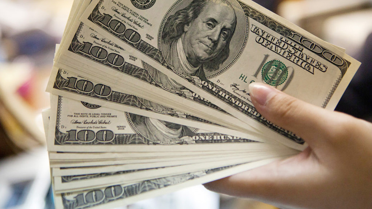 Dolar 7 TL'yi aştı