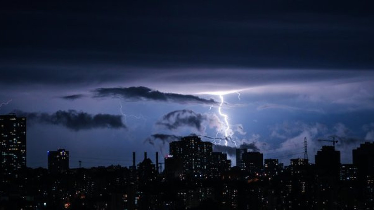 İstanbul’da gece gündüze döndü