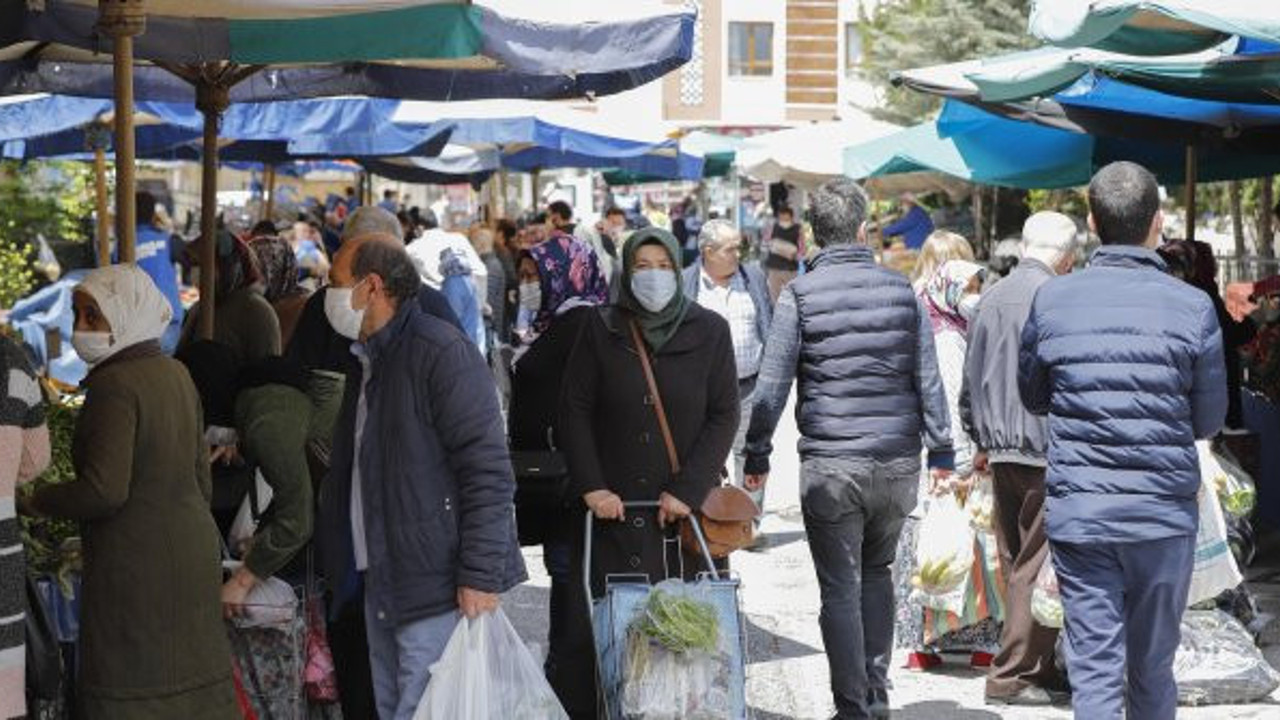 Ankara'da kısıtlama sonrası alışveriş yoğunluğu