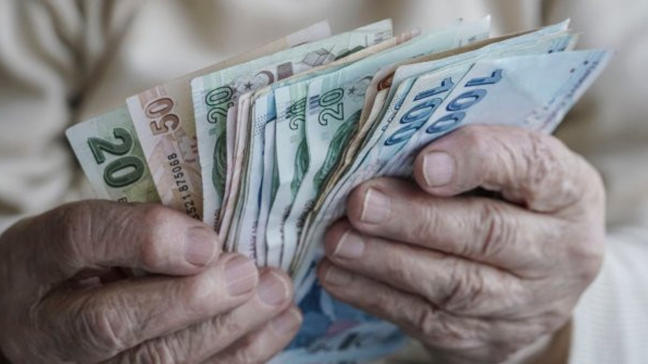 Milyonları ilgilendiriyor! Emekli aylığı çalıştıkça düşüyor mu?