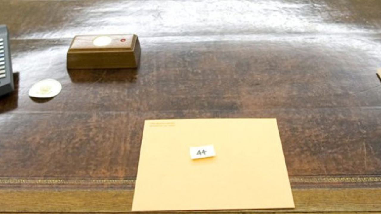 Trump'ın masasındaki gizli belge ifşa oldu: Kıyamet günü 1 Haziran