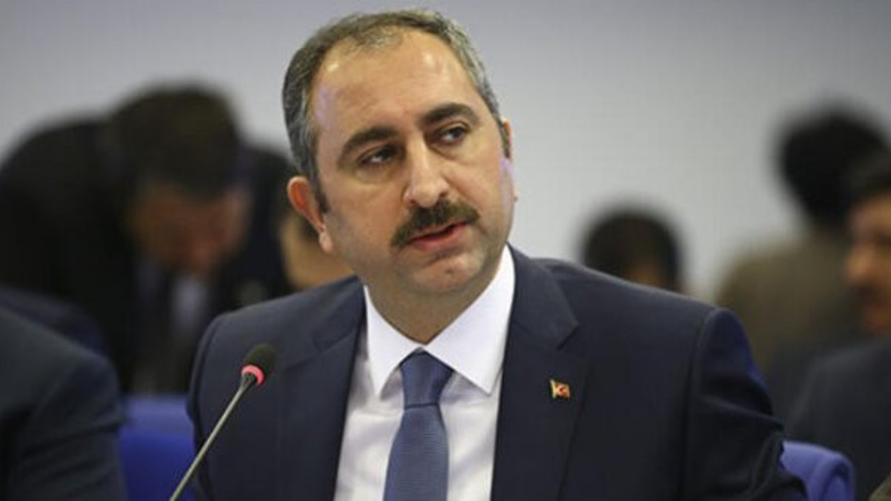 “Maklube” kavgasında son perde: Varank’ın “tetikçi” dediği yazar Adalet Bakanı’nı hedef aldı