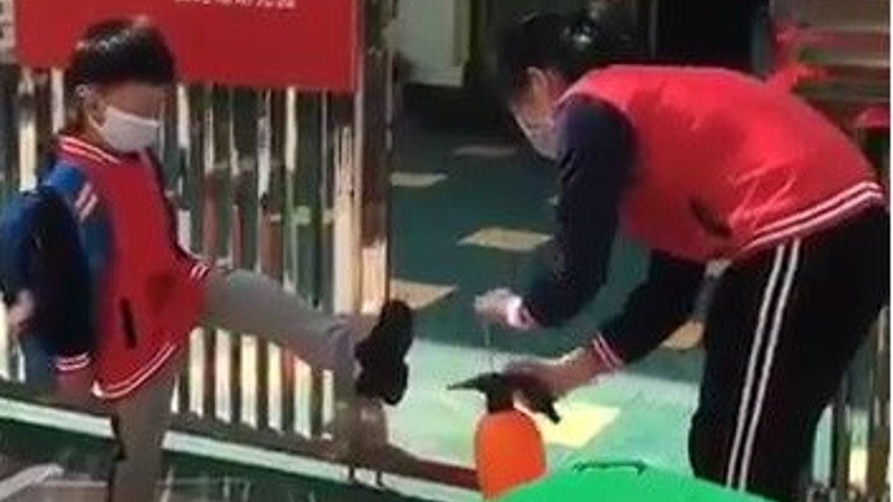 Japonya’da öğrenciler için korona virüs tedbirleri alındı