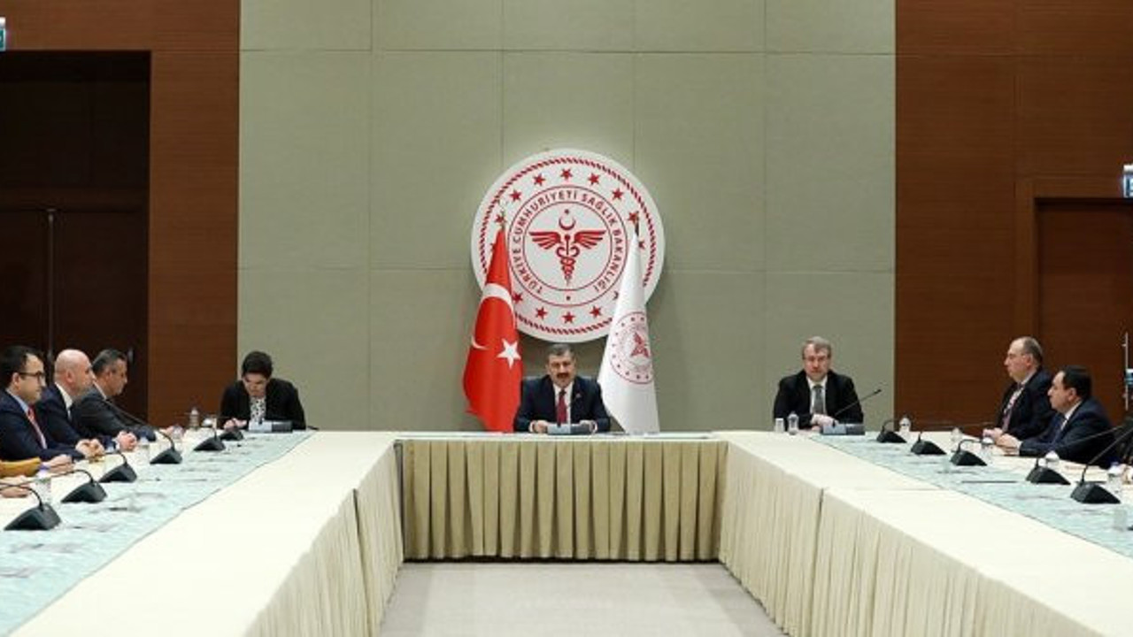 Bilim Kurulu kararlarını, Bilim Kurulu üyeleri çürütüyor