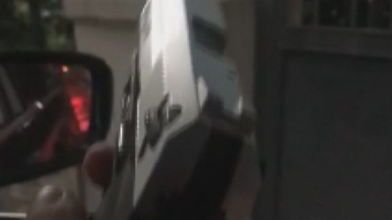 Kamerasını çalıştırıp kurşun yağdırdı