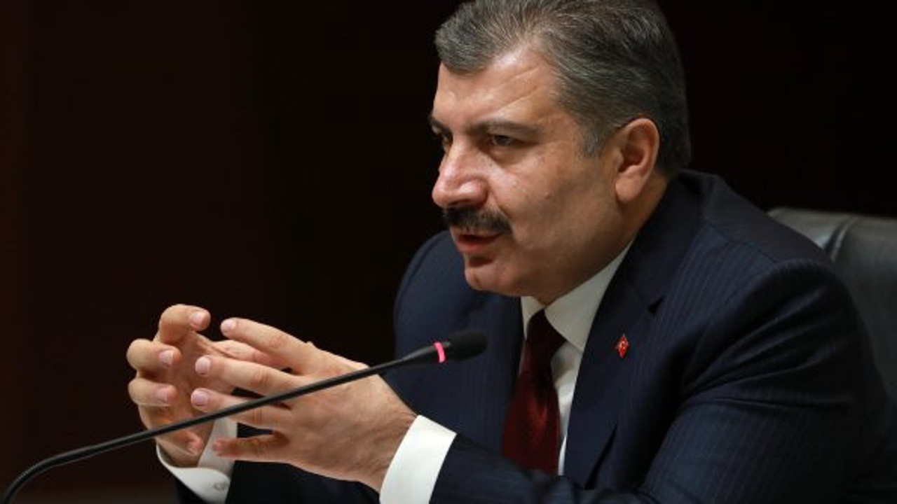 Sağlık Bakanı, Beşiktaşlıların şampiyonluk marşı yaptığı Nazım Hikmet’in şiirini okudu