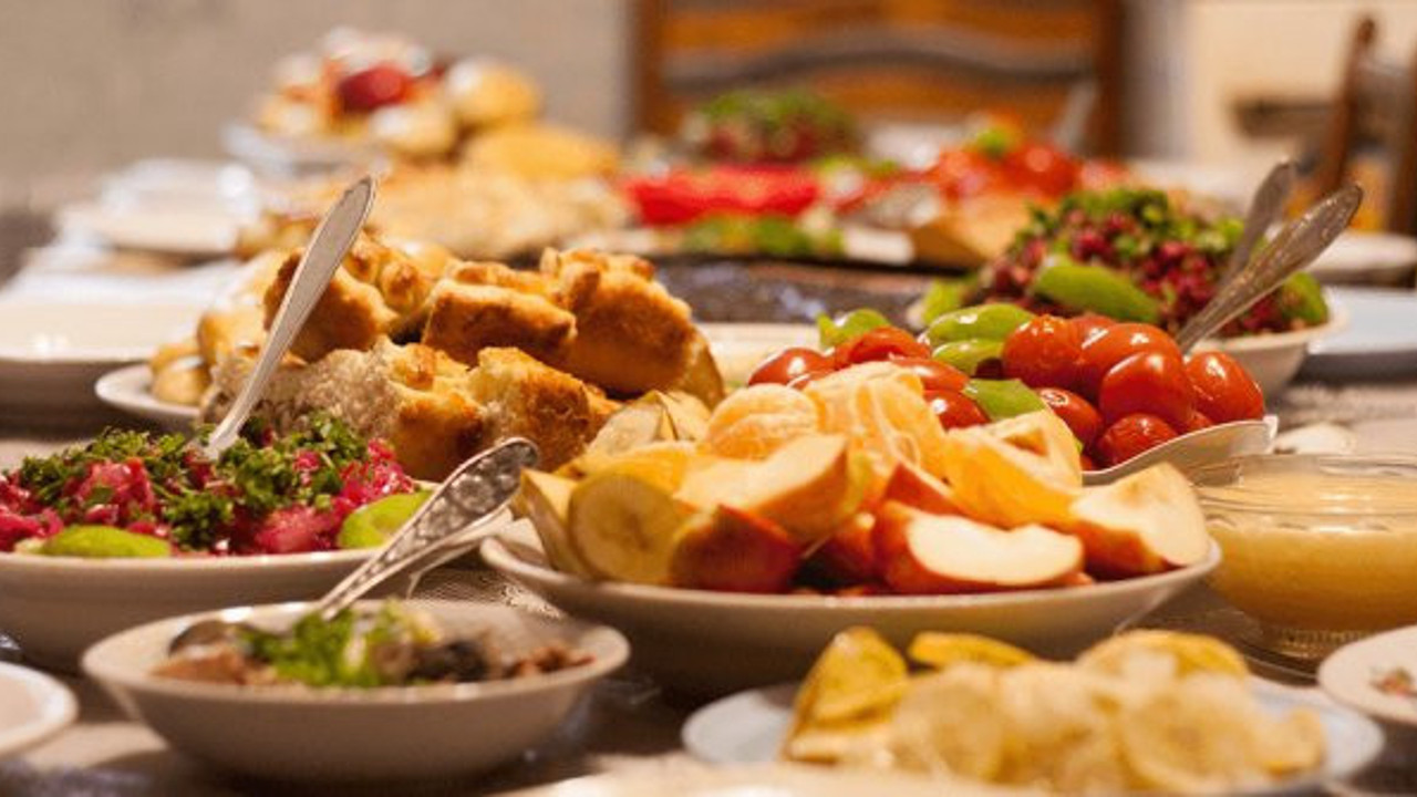 Bakan Koca uyarmıştı: İftar yemeğine gittiklerine pişman oldular