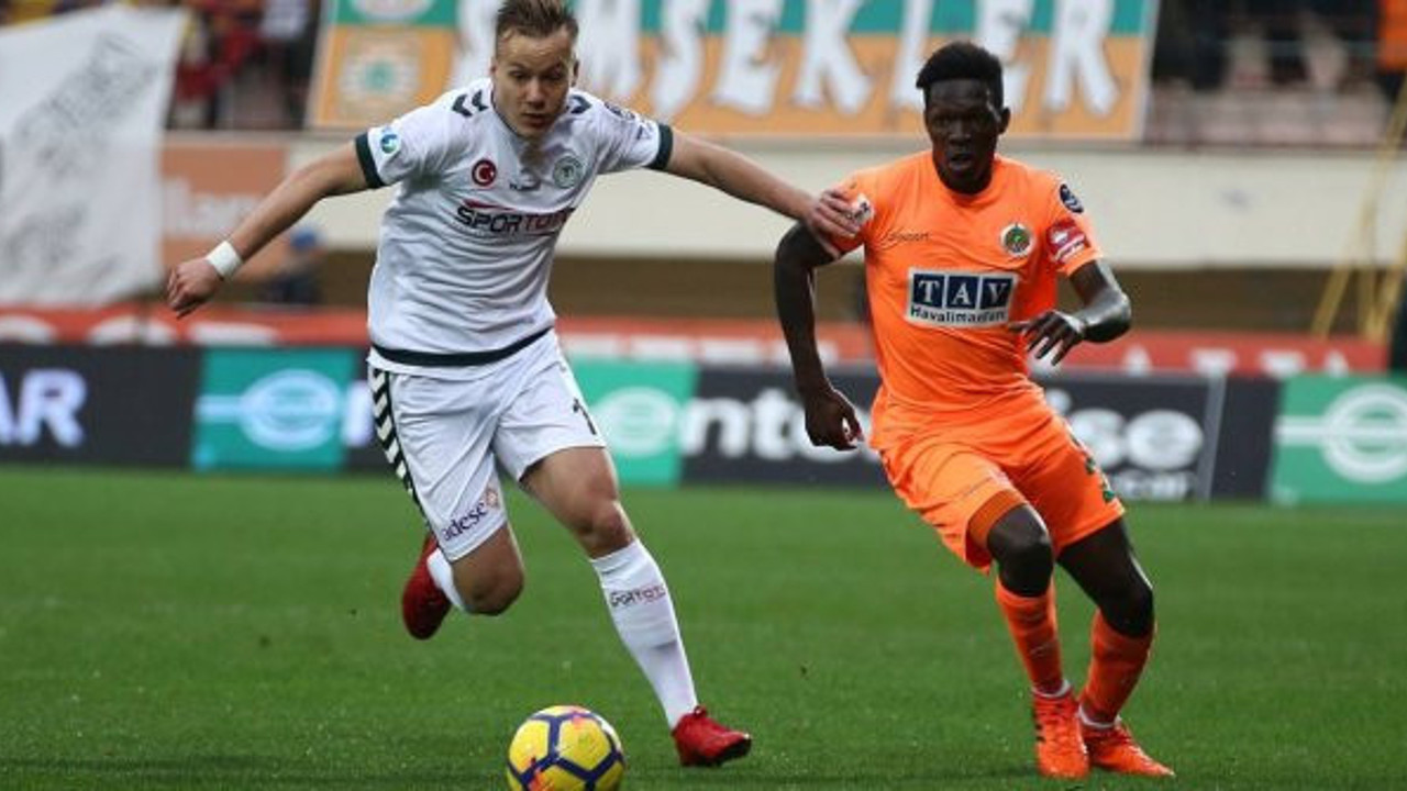 Beşiktaş'ın yeni transferini canlı yayında açıkladı