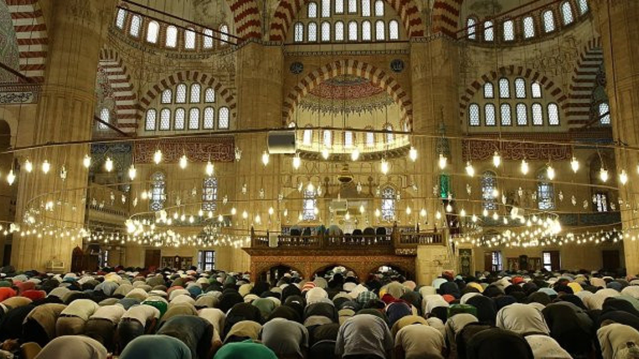 Diyanet'ten 'bayram namazı' açıklaması