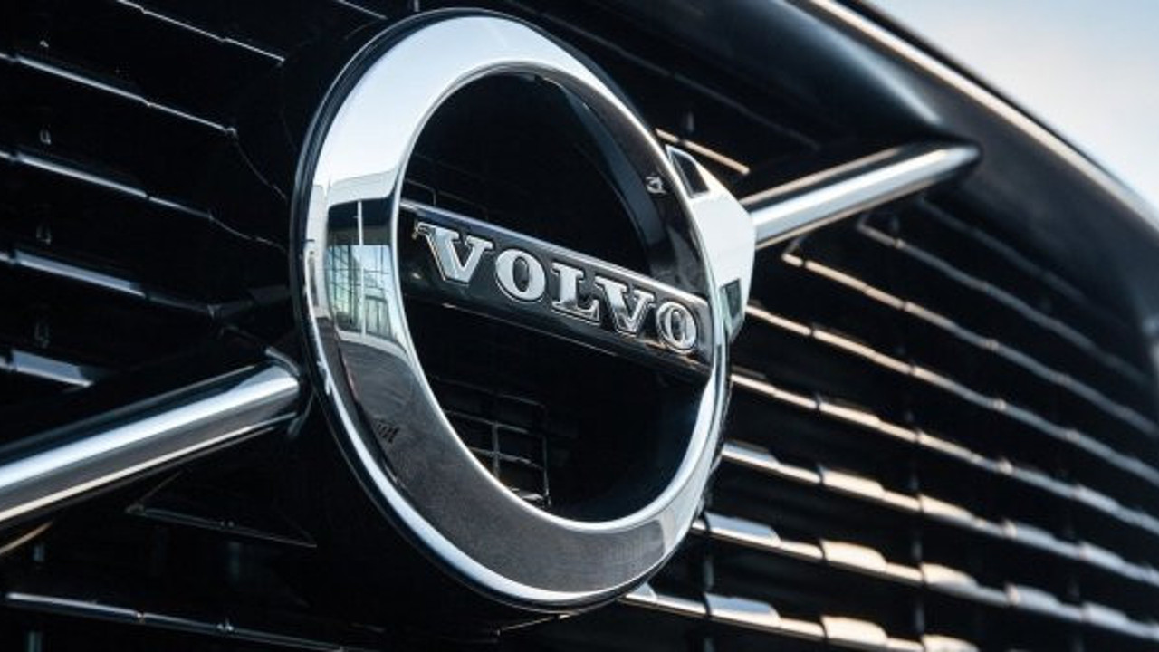 Volvo'dan hız sınır kararı: 180'i geçemeyecek