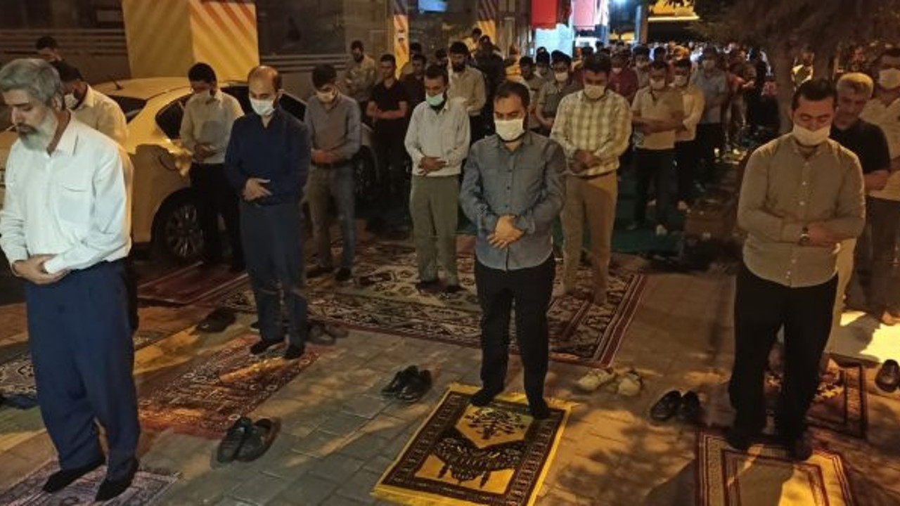 Furkan Vakfı'dan yasağa rağmen bayramlaşma kararı