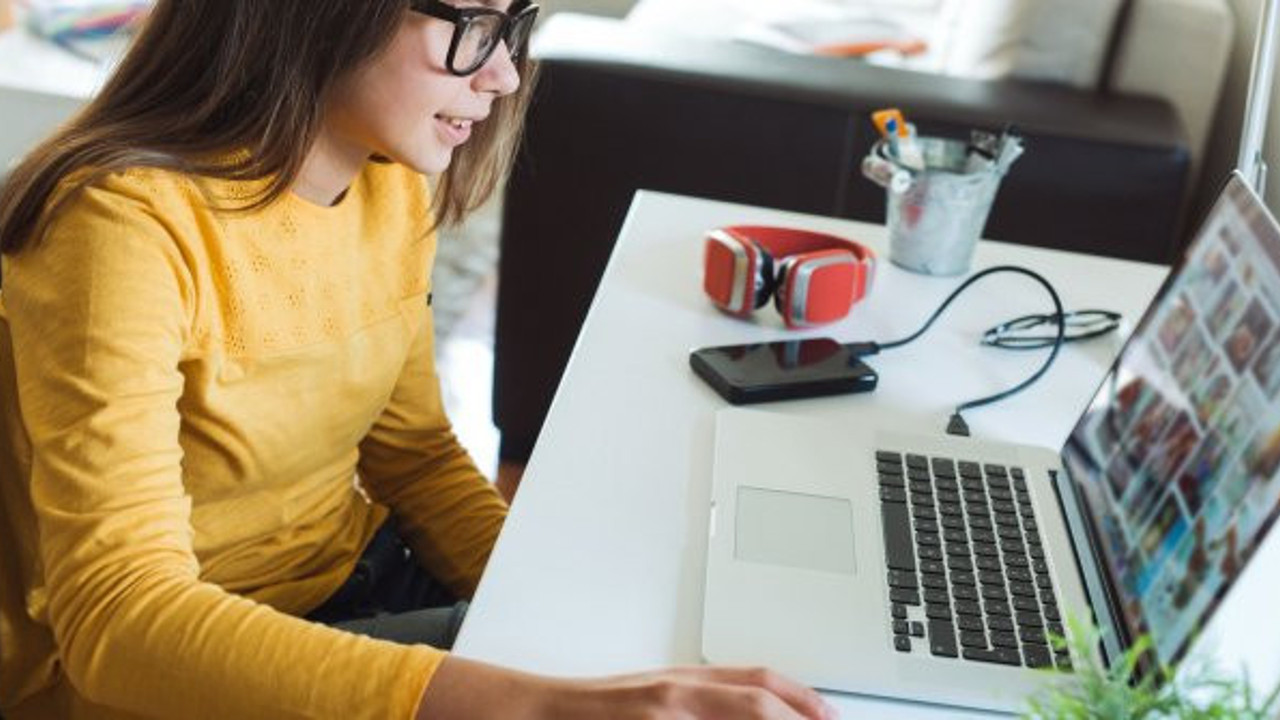 Korona nedeniyle dersler uzaktan yapıldı ama “Öğrenciler uzaktan eğitime erişemedi”