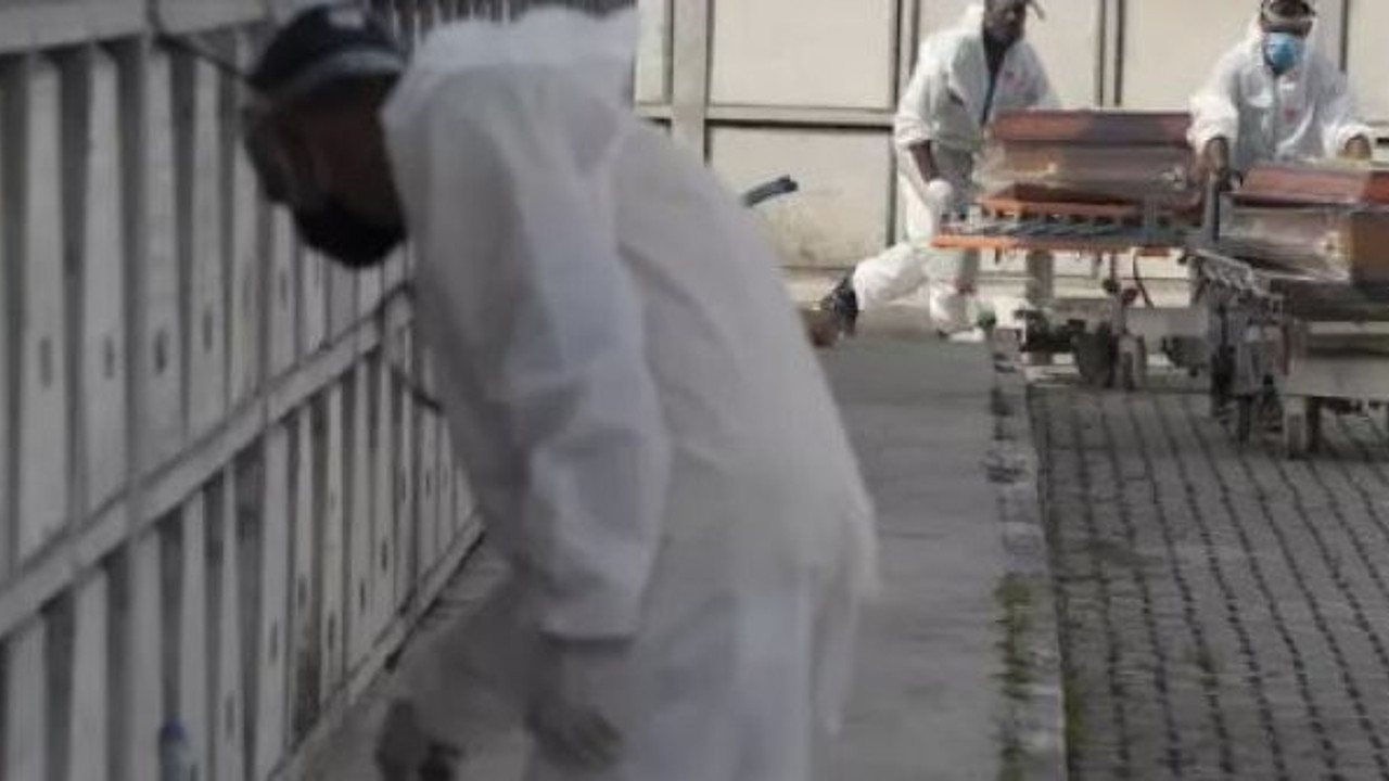 Salgının yeni merkezinden korkunç görüntüler